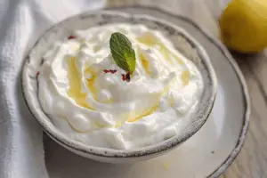 Strained Yogurt (Thick Yogurt)