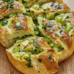 This Aromatic Green Onion Garlic Butter Bread