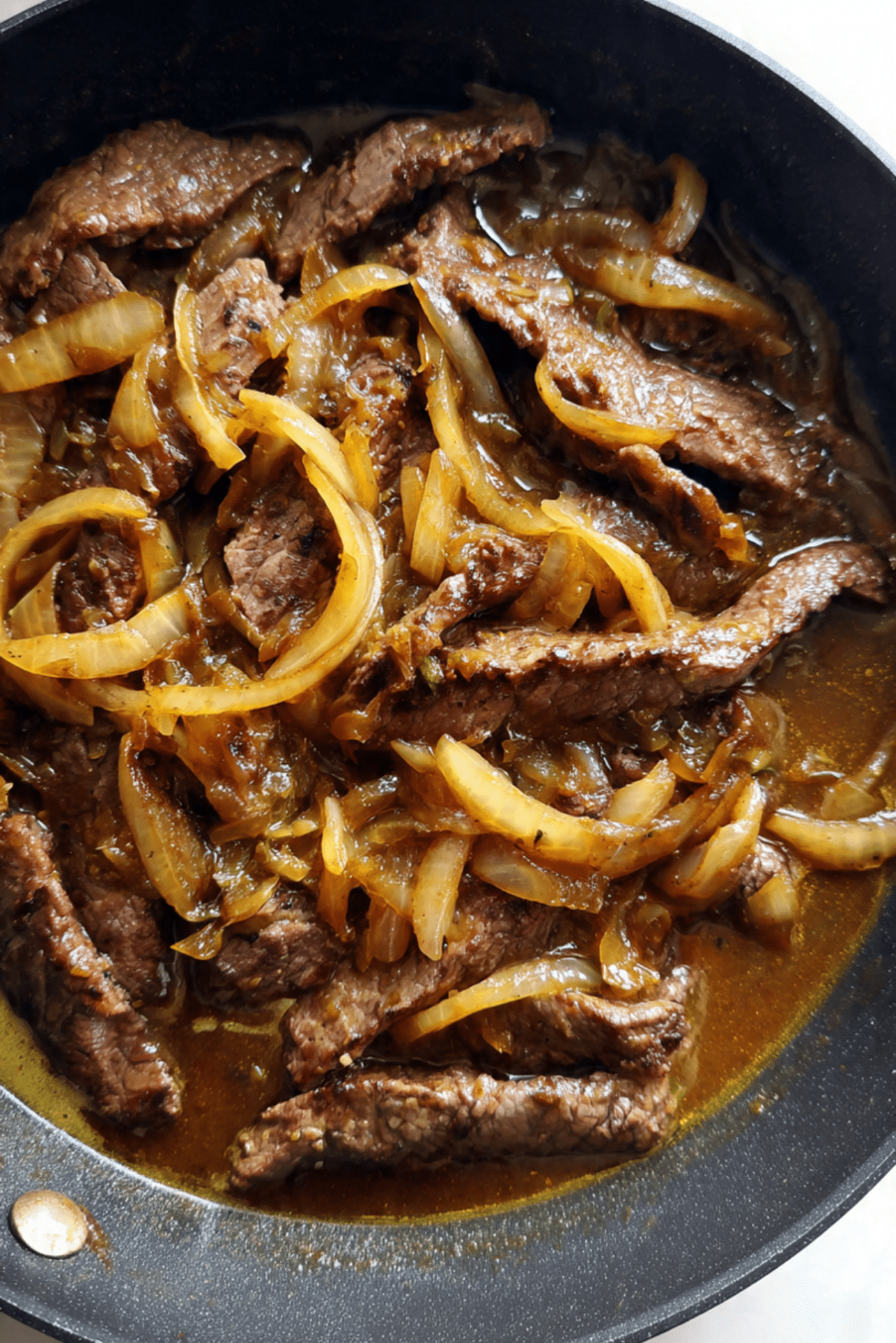 Bistec Encebollado