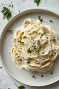 Easy Cream Sauce Recipe (White Parmesan Alfredo)